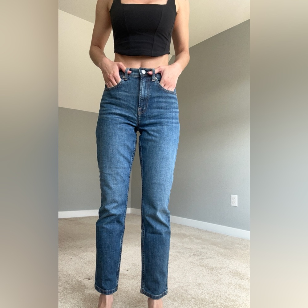 EVERLANE The Cheeky Jean